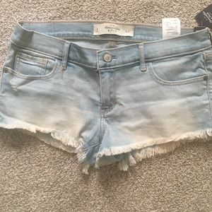 NWT Abercrombie & Fitch Low Rise Shorts